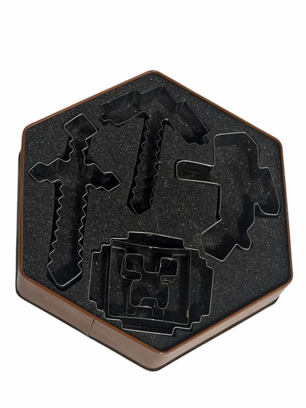 THINKGEEK Minecraft Cookie Cutter Set of 4 With Collectible Chest Storage Tin